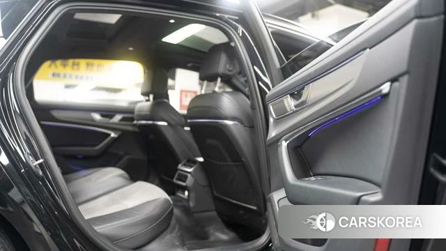 Audi A6L id 3896288 из Китая 7