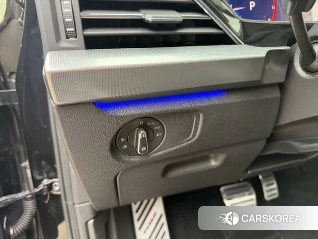 Volkswagen Passat id 4240831 из Китая 7