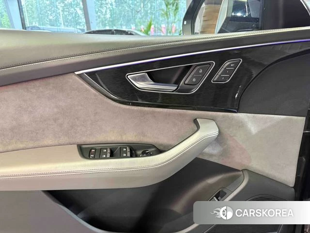 Audi Q8 id 4272050 из Китая 7