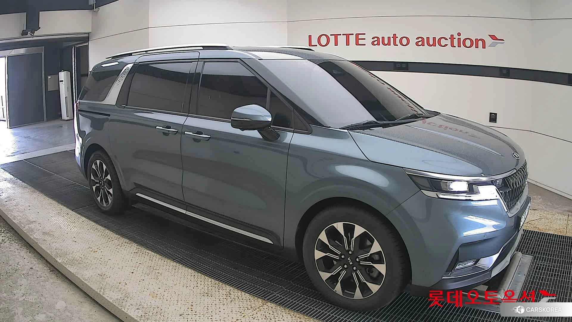 Kia Carnival id 4902474 из Кореи 7