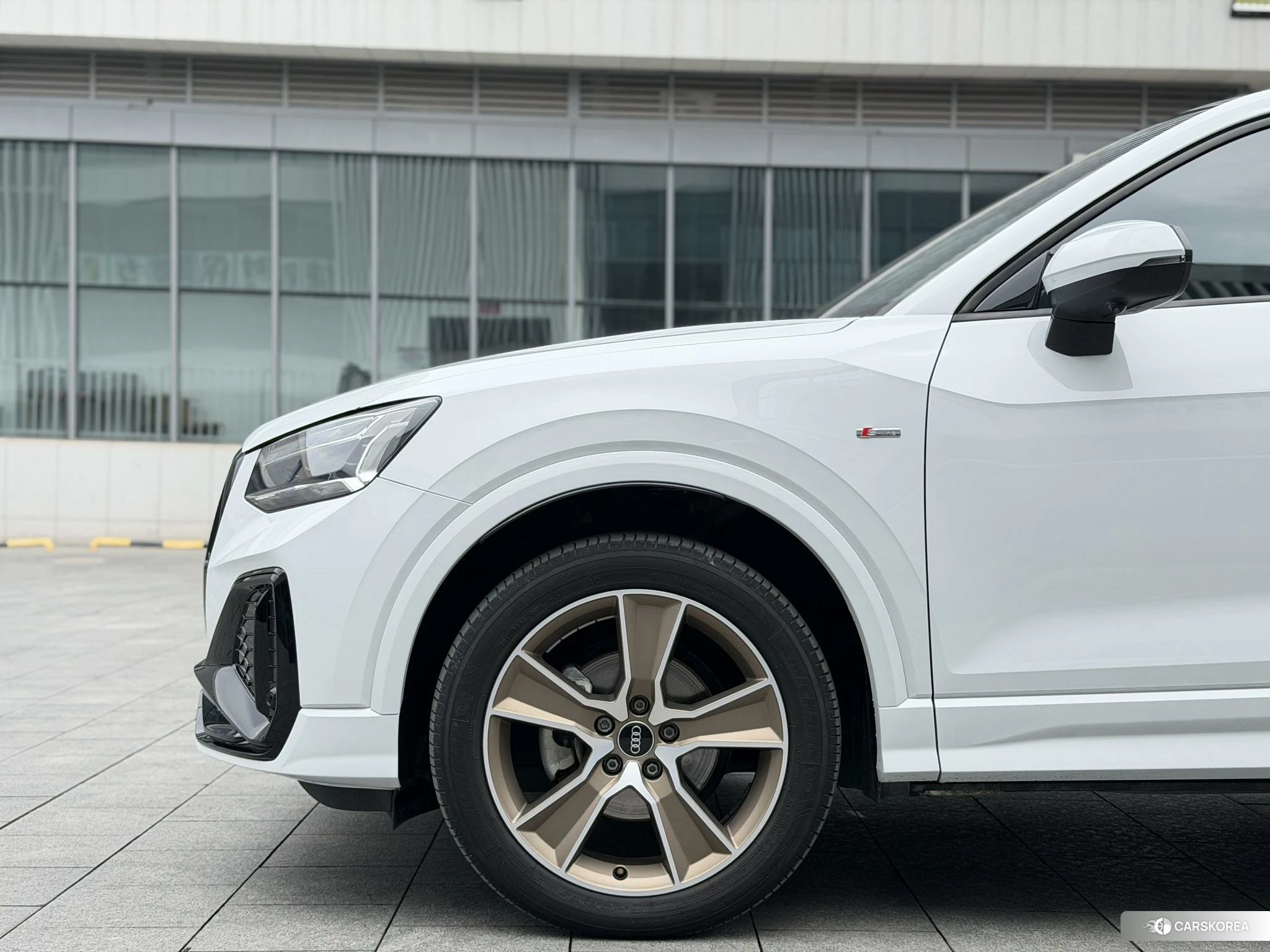 Audi Q2L id 4487333 из Китая 7