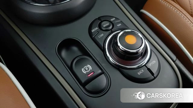 Mini Cooper SD Countryman id 3904582 из Кореи 7