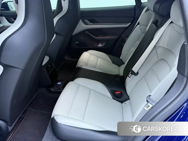 Porsche Taycan id 4282851 из Кореи 7