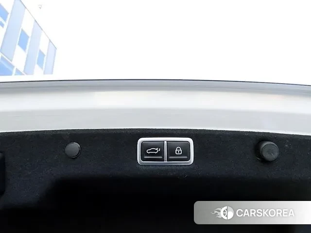 Hyundai Grandeur (GN7) id 3615145 из Кореи 7