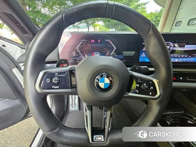 BMW 5 Series (G60) id 4628538 из Кореи 7