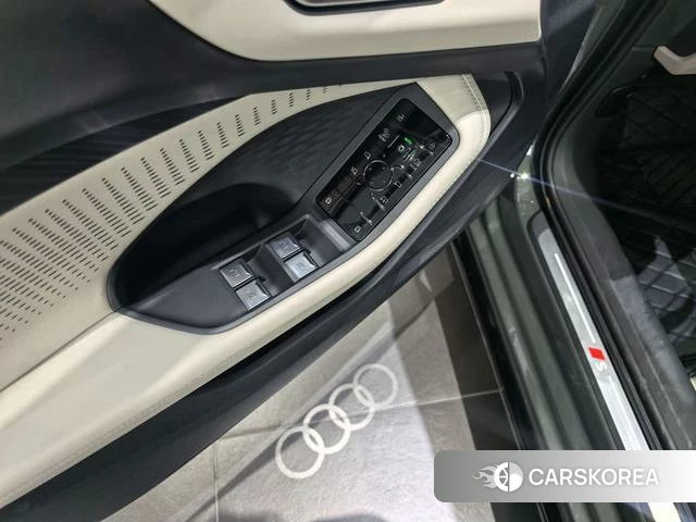 Audi A5L id 4290544 из Китая 7