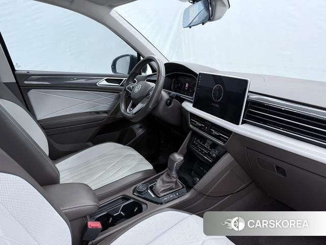 Volkswagen Tiguan L id 4263860 из Китая 7