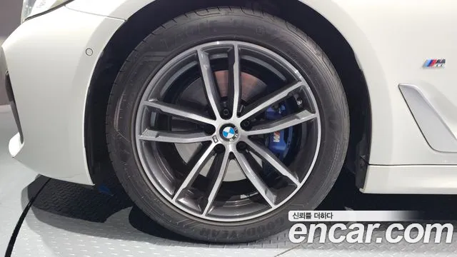 BMW 5 Series (G30) id 2639170 из Кореи 7