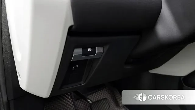 Land Rover Defender (L663) id 3448799 из Кореи 7