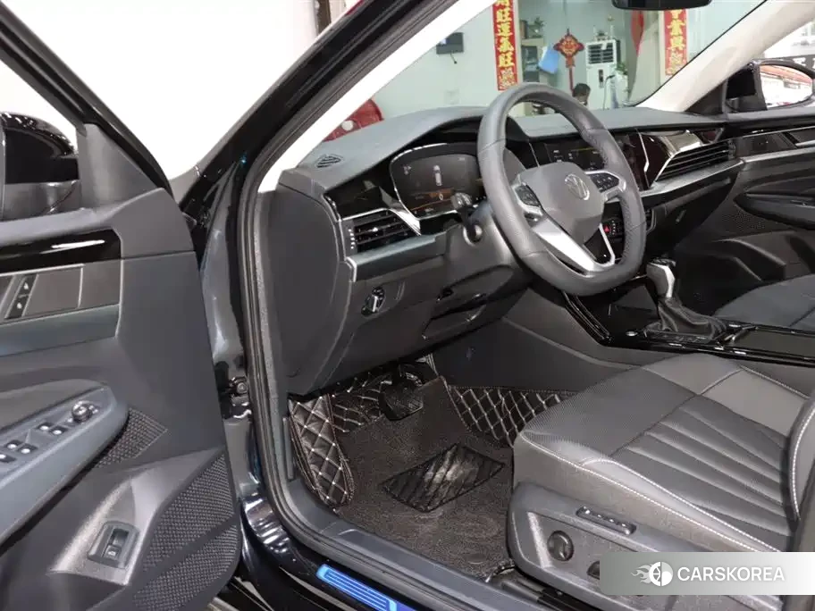 Volkswagen Passat id 4576565 из Китая 7