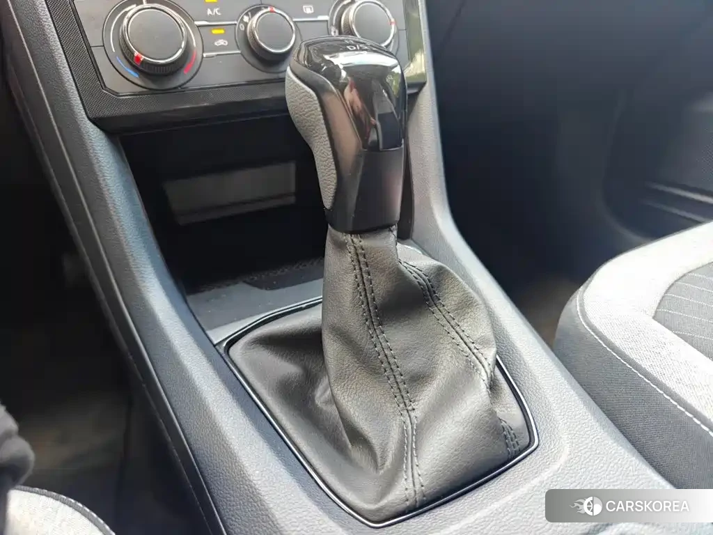 Volkswagen Tharu id 4628358 из Китая 7
