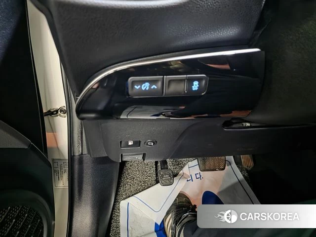 Toyota Prius 4th Generation id 4849924 из Кореи 7