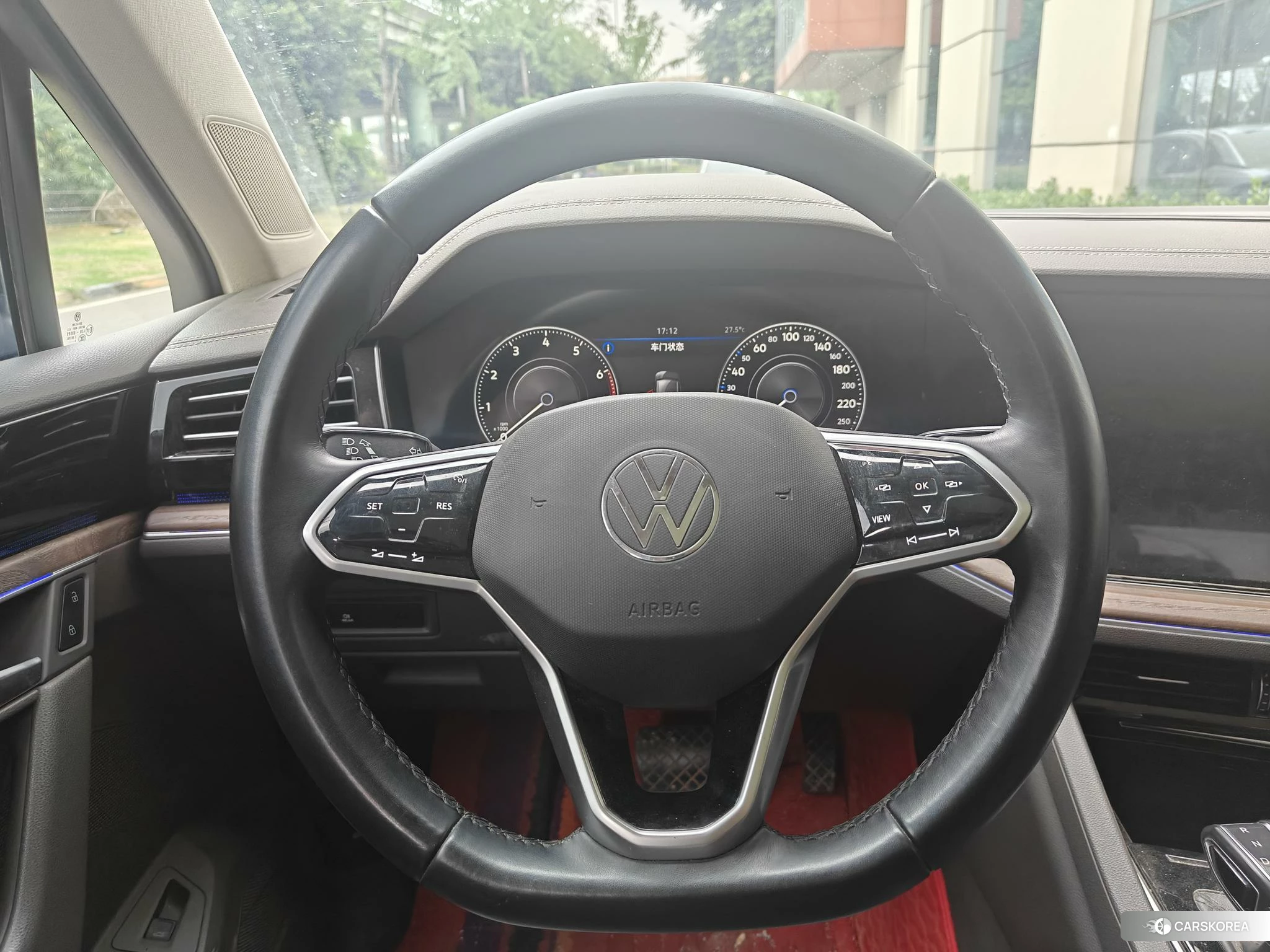 Volkswagen Touareg id 4421086 из Китая 7