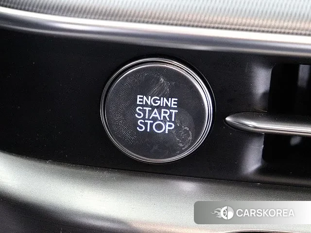 Hyundai Grandeur (GN7) id 3058142 из Кореи 7