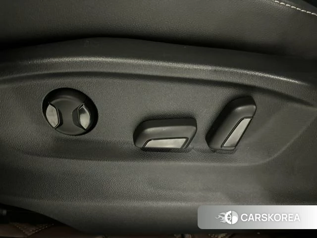 Volkswagen Tiguan L id 4314345 из Китая 7