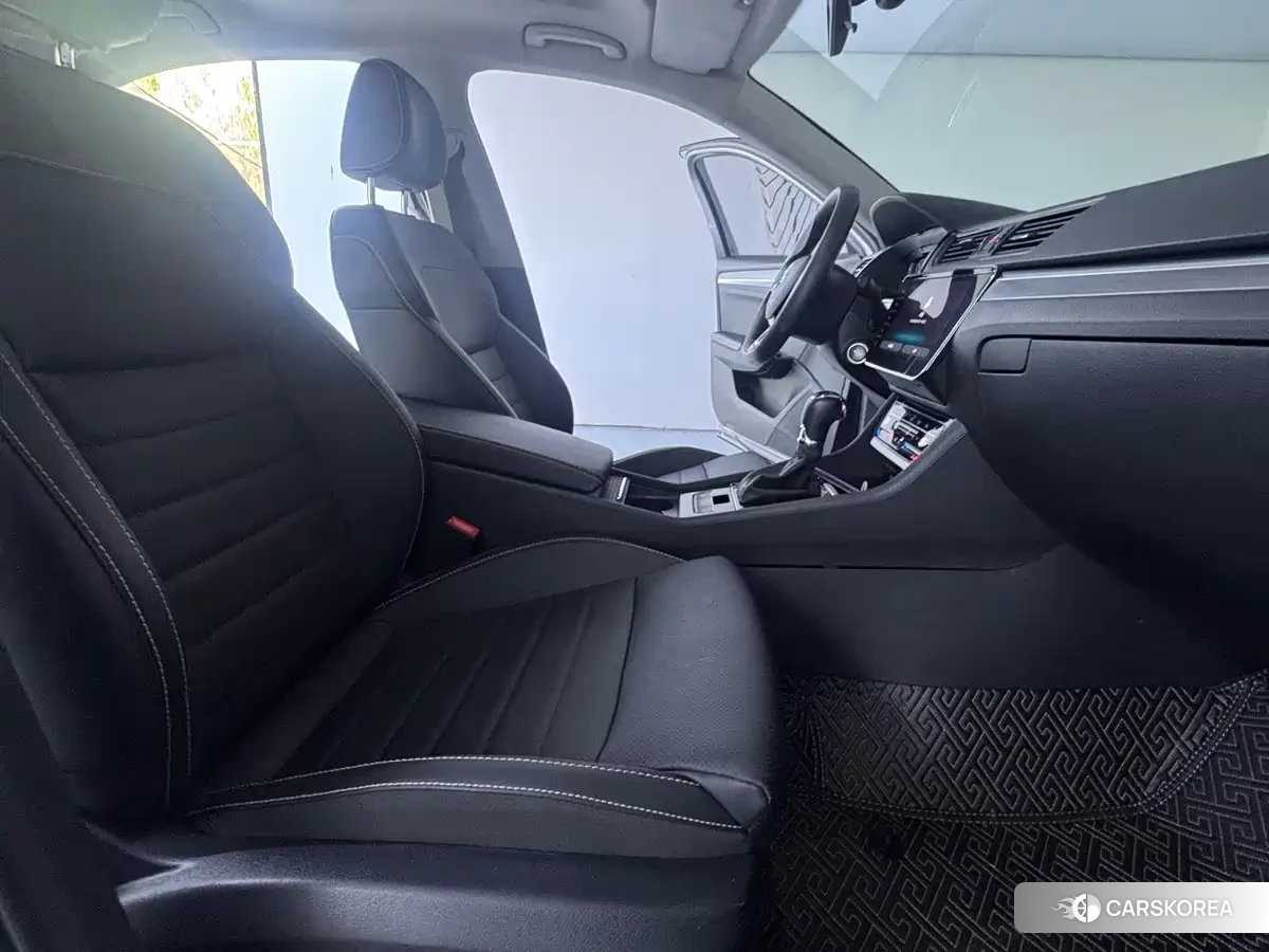 Skoda Superb id 4685929 из Китая 7