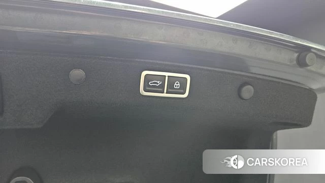 Hyundai Grandeur Hybrid (GN7) id 4618339 из Кореи 7