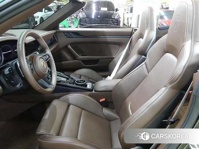 Porsche 911(992) id 3799726 из Кореи 7