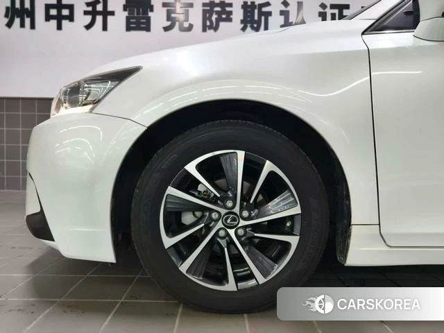 Lexus CT id 4220076 из Китая 7