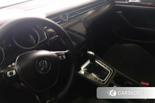 Volkswagen Magotan id 4218218 из Китая 7