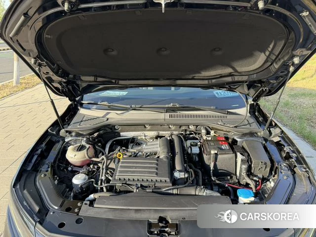 Volkswagen Passat id 4299448 из Китая 7