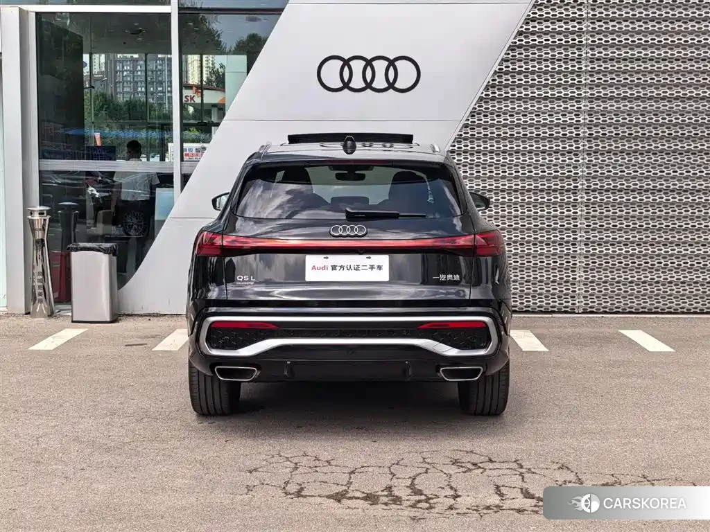 Audi Q5L id 4664397 из Китая 7