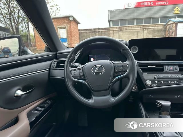 Lexus ES id 4307412 из Китая 7