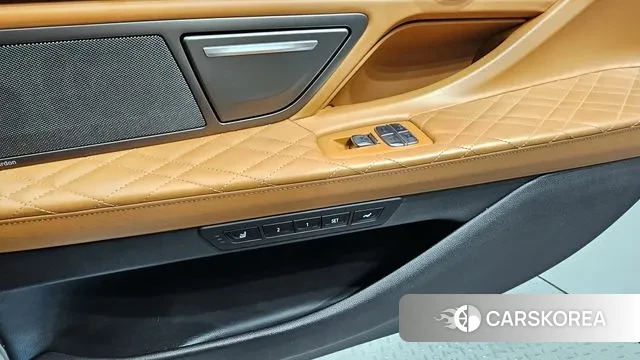 BMW 7 Series (G11) id 2990382 из Кореи 7