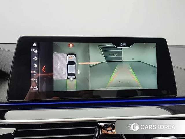 BMW 5 Series (G30) id 3886398 из Кореи 7