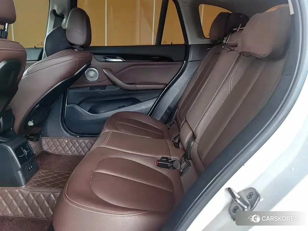 BMW X1 id 4601915 из Китая 7