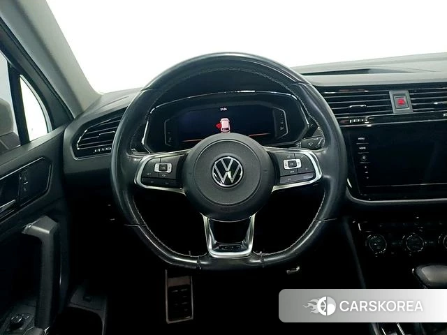 Volkswagen Tiguan L id 4314213 из Китая 7