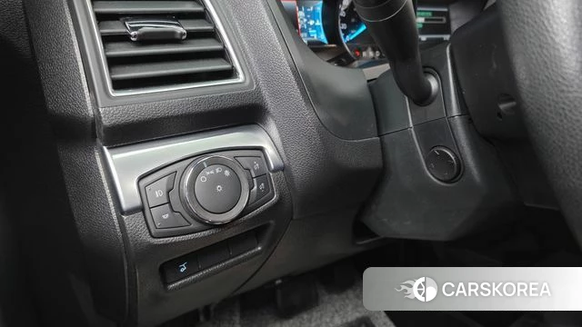 Ford Explorer id 3801701 из Кореи 7