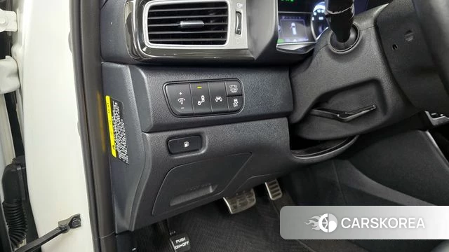 Kia Niro id 3917272 из Кореи 7