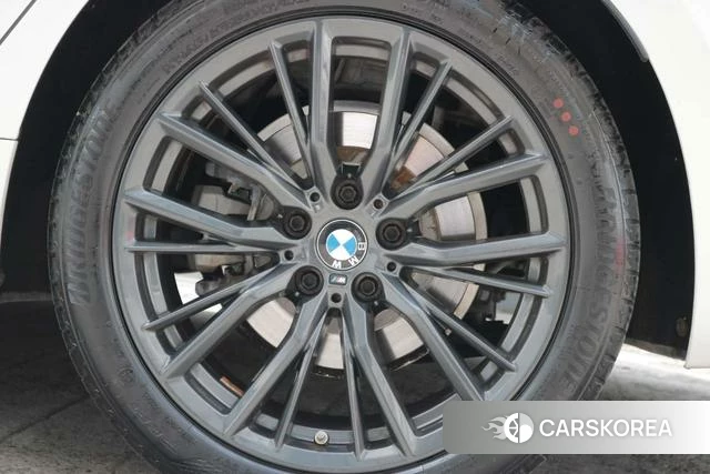 BMW 3 series id 4238548 из Китая 7