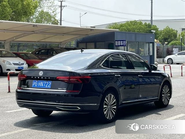 Volkswagen Passat id 4238967 из Китая 7