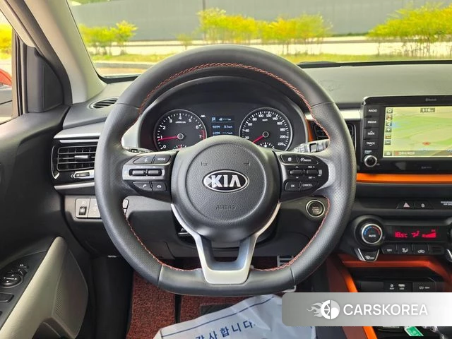 Kia Stonic id 4667536 из Кореи 7