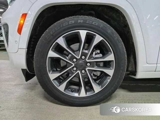 Jeep Grand Cherokee (WL) id 4591980 из Кореи 7