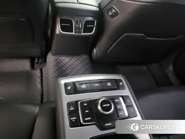 Genesis G80 id 4600112 из Кореи 7