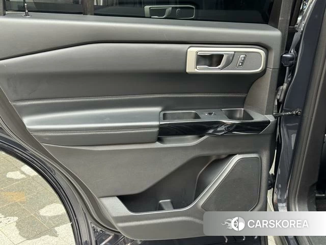 Ford Explorer id 4392151 из Китая 7