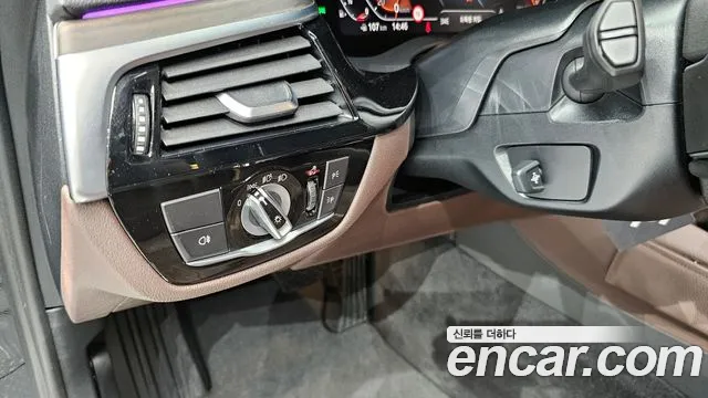 BMW 5 Series (G30) id 2751989 из Кореи 7