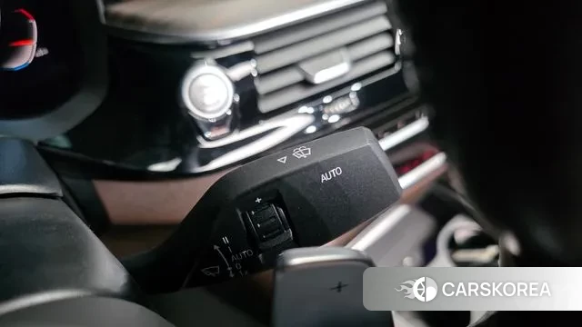 BMW 5 Series (G30) id 3641077 из Кореи 7