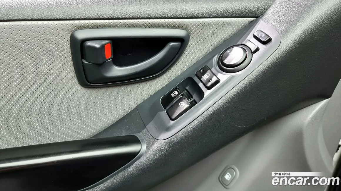 Hyundai The New Grand Starex id 2036578 из Кореи 7