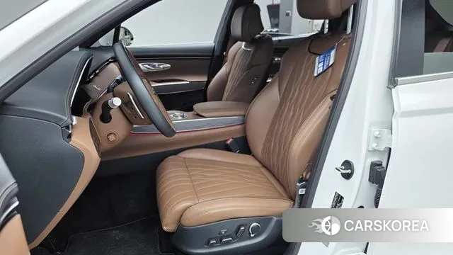 Genesis GV70 id 3472308 из Кореи 7