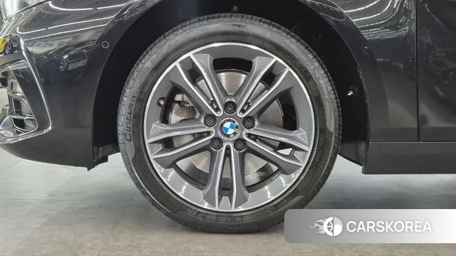 BMW 1 Series (F40) id 3504368 из Кореи 7