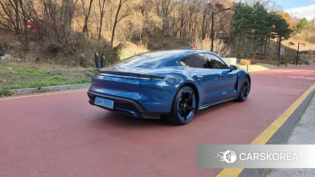 Porsche Taycan id 3393751 из Кореи 7