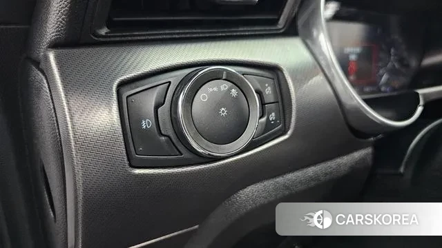 Ford Mustang id 2915963 из Кореи 7