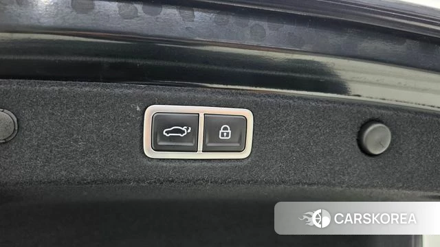 Hyundai Grandeur (GN7) id 4928861 из Кореи 7