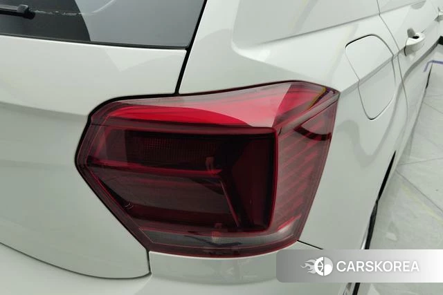 Volkswagen Polo id 3810288 из Китая 7