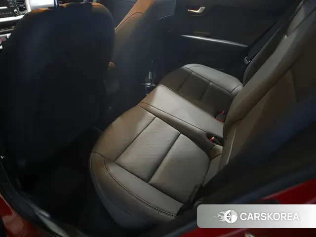 Kia Stonic id 3444691 из Кореи 7