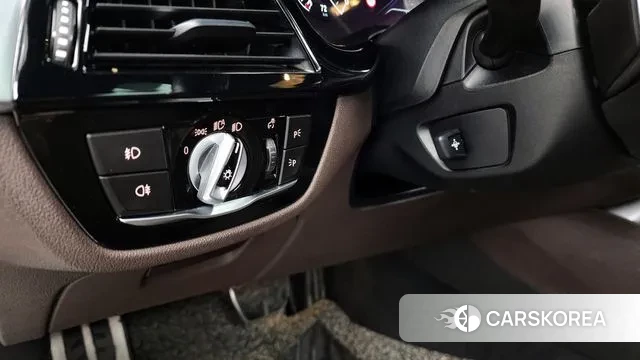 BMW 5 Series (G30) id 3484676 из Кореи 7